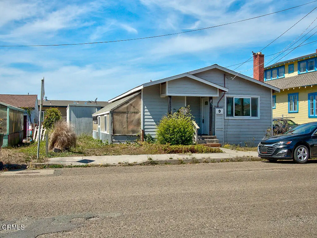 Single Family Residence for sale at 715 West Street, Fort Bragg, CA featuring 3 beds and 1 bath