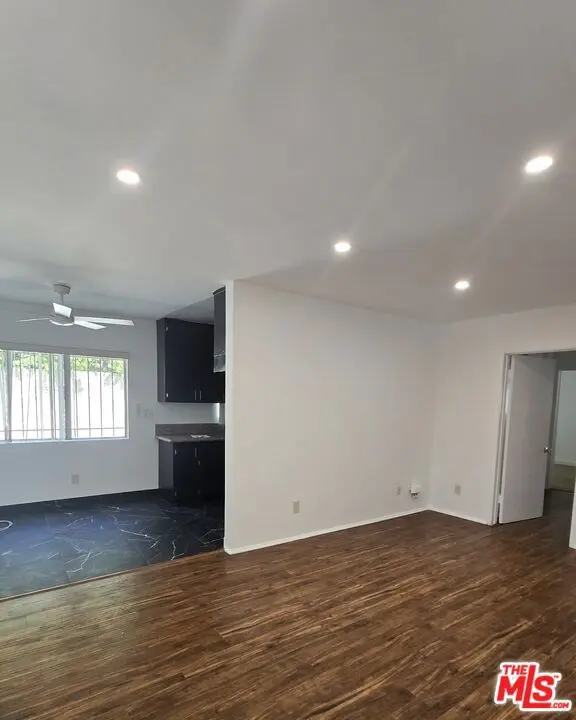 2219 Crenshaw Boulevard 2, Los Angeles, CA — listing photo 1