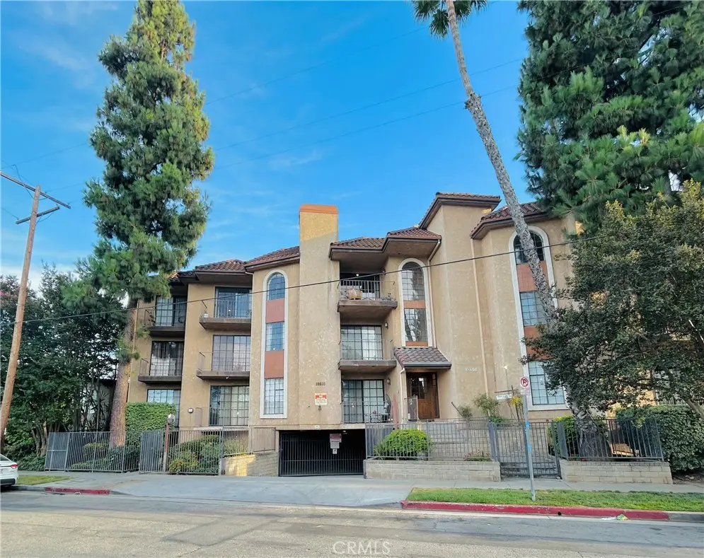 18600 Clark Street 306, Tarzana, CA — listing photo 1