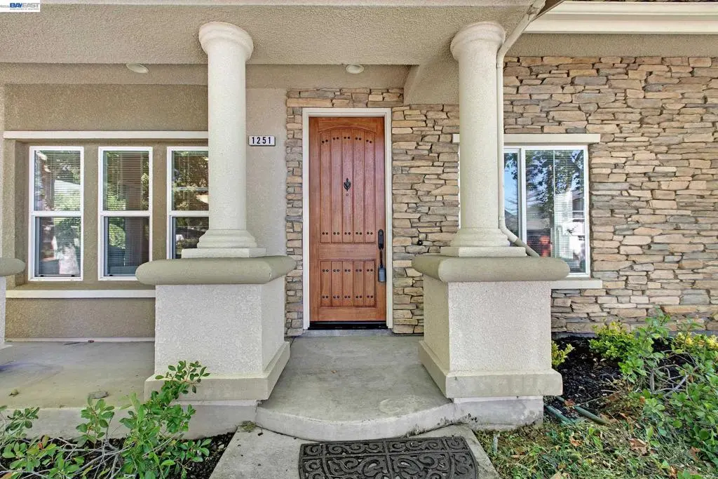 1251 Delmas Ave, San Jose, CA — listing photo 1