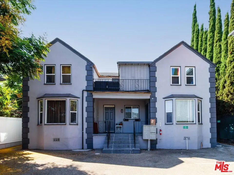 11472 VENTURA B, Studio City, CA — listing photo 1