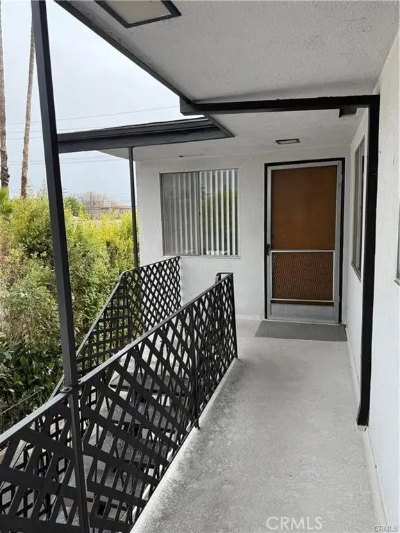 Residential Lease for rent at 425 Allen Avenue D, Glendale, Los Angeles County, CA featuring 2 beds and 1 bath