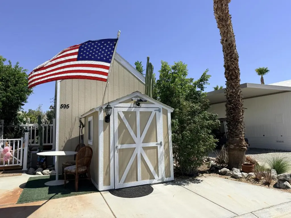 Manufactured In Park for sale at 70200 Dillon Road 595, Desert Hot Springs, CA featuring 1 bed and 1 bath