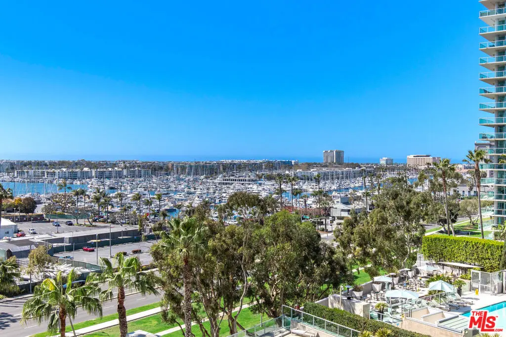 13600 MARINA POINTE Drive 812, Marina Del Rey, CA — listing photo 1