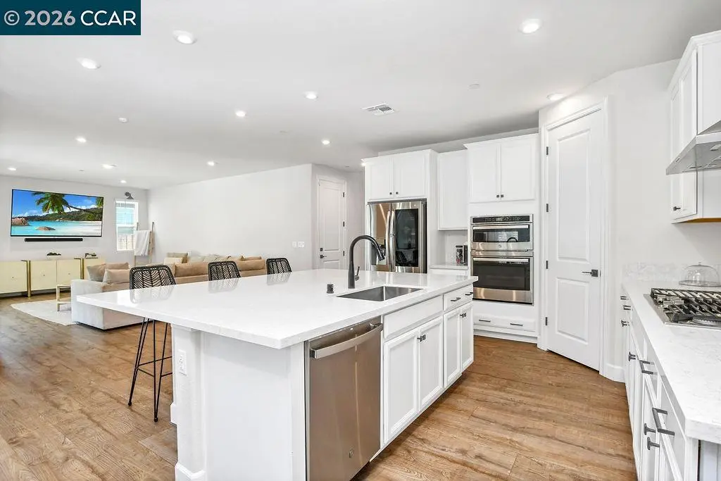 Single Family Residence for sale at 622 Marathon Drive, Oakley, CA featuring 5 beds and 5 baths