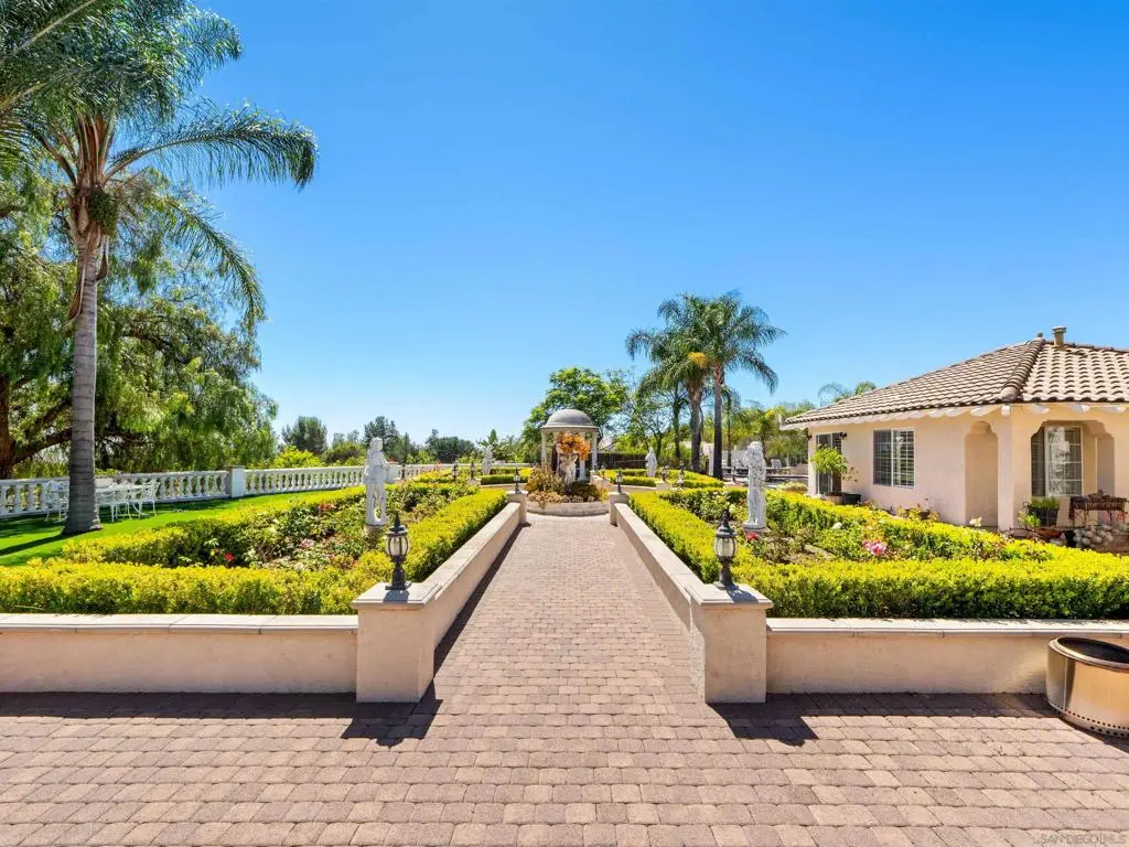 15043 Saddle Creek Drive, Valley Center, CA — listing photo 1