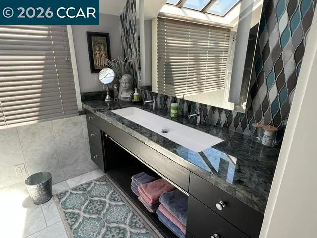 Condominium for sale at 4 Mozden Ln, Pleasant Hill, CA featuring 2 beds and 2 baths