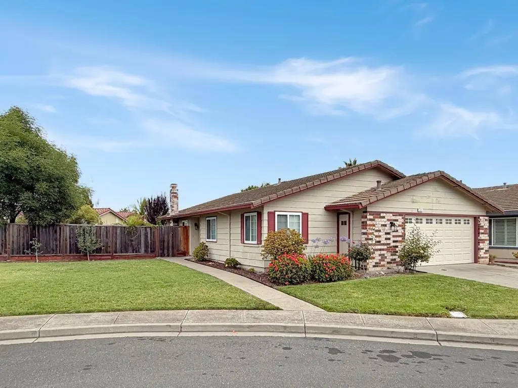 Residential Lease for rent at 5935 Woodbine Place, Newark, Alameda County, CA featuring 3 beds and 2 baths