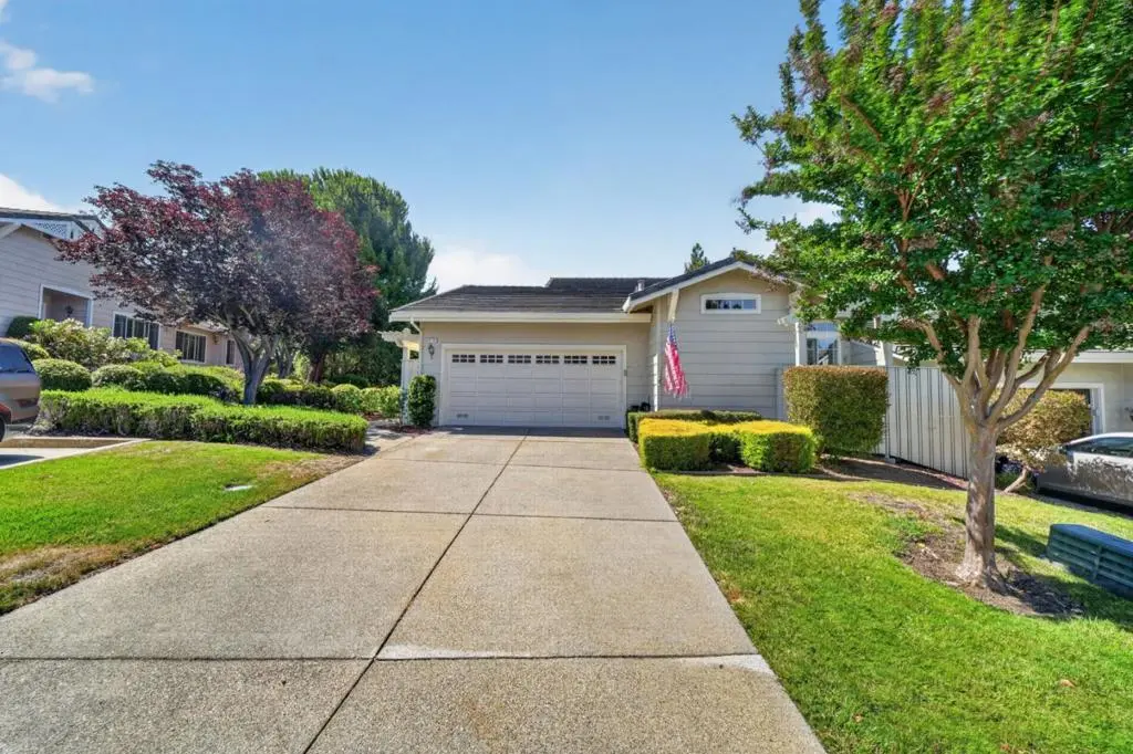 Condominium for sale at 8718 Mccarty Ranch Drive, San Jose, CA featuring 2 beds and 3 baths