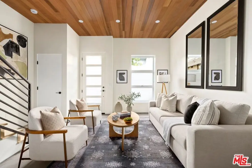1011 N Ogden Drive 102, West Hollywood, CA — listing photo 1