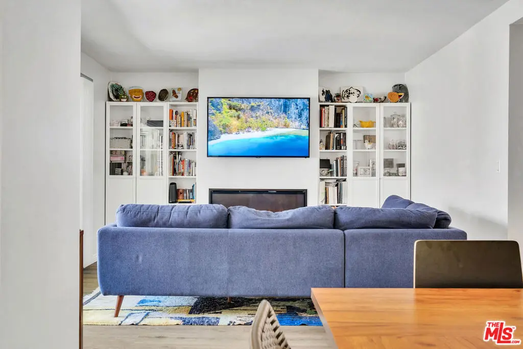 5674 Windsor Way 210, Culver City, CA — listing photo 1