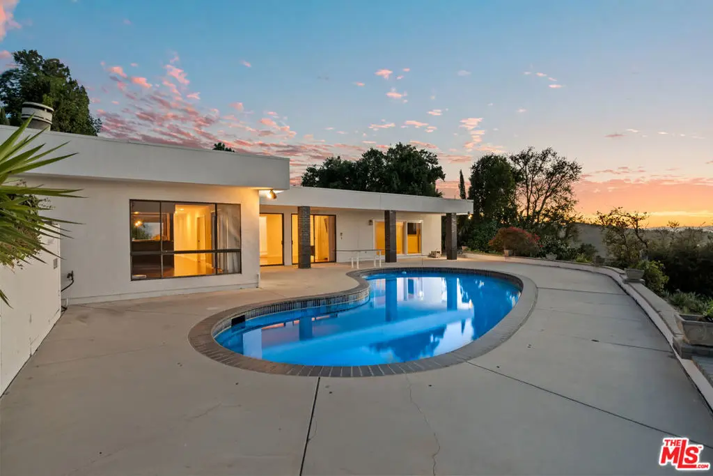3329 Dona Rosa Drive, Studio City, CA — listing photo 1