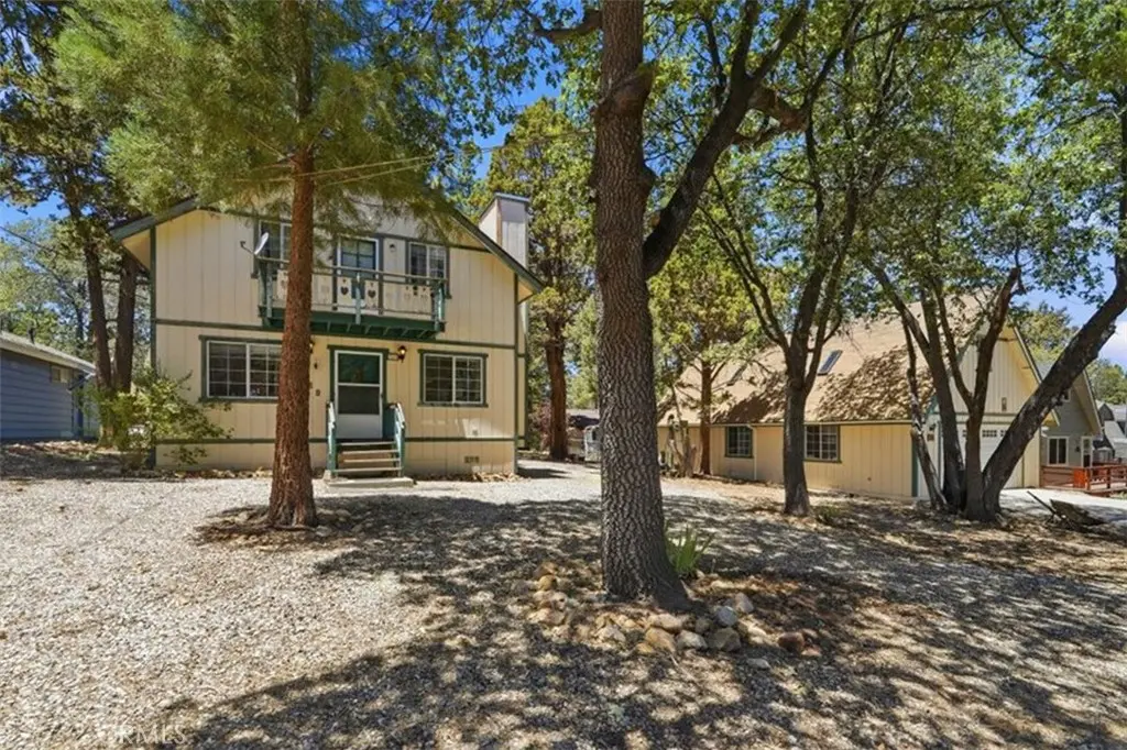 368 Imperial, Sugarloaf, CA — listing photo 1