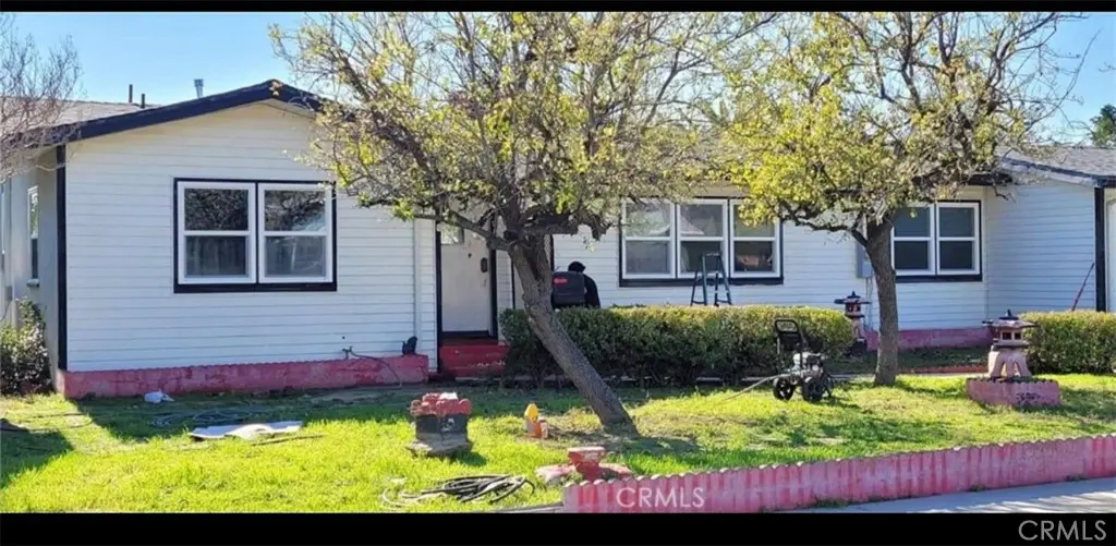 477 E Van Koevering, Rialto, CA — listing photo 1