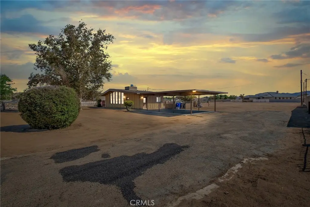 20660 US Highway 18, Apple Valley, CA — listing photo 1