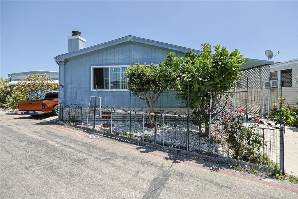 432 S Harbor Boulevard 46, Santa Ana, CA — listing photo 1