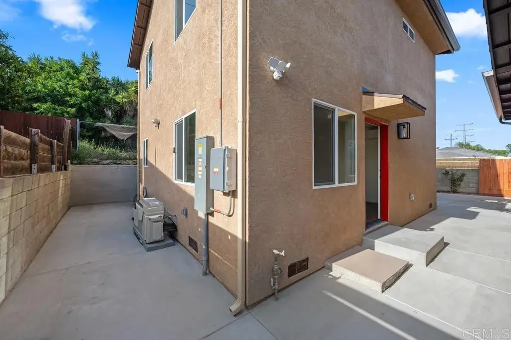 Single Family Residence for rent at 8778 Dallas St Street, La Mesa, CA featuring 3 beds and 2 baths