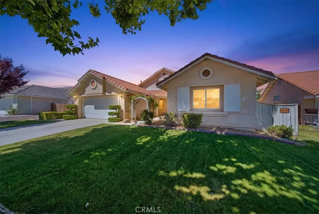 15636 Amber Pointe, Victorville, CA — listing photo 1