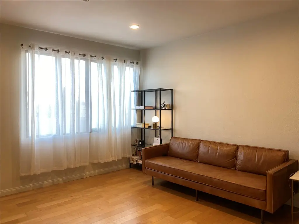 Condominium for rent at 533 S St Andrews Place 319, Los Angeles, CA featuring 2 beds and 2 baths