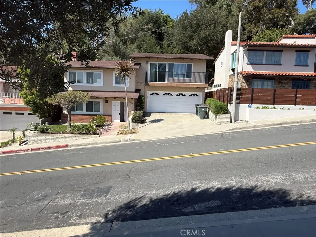 Single Family Residence for rent at 3920 Paseo De Las Tortugas, Torrance, CA featuring 3 beds and 3 baths