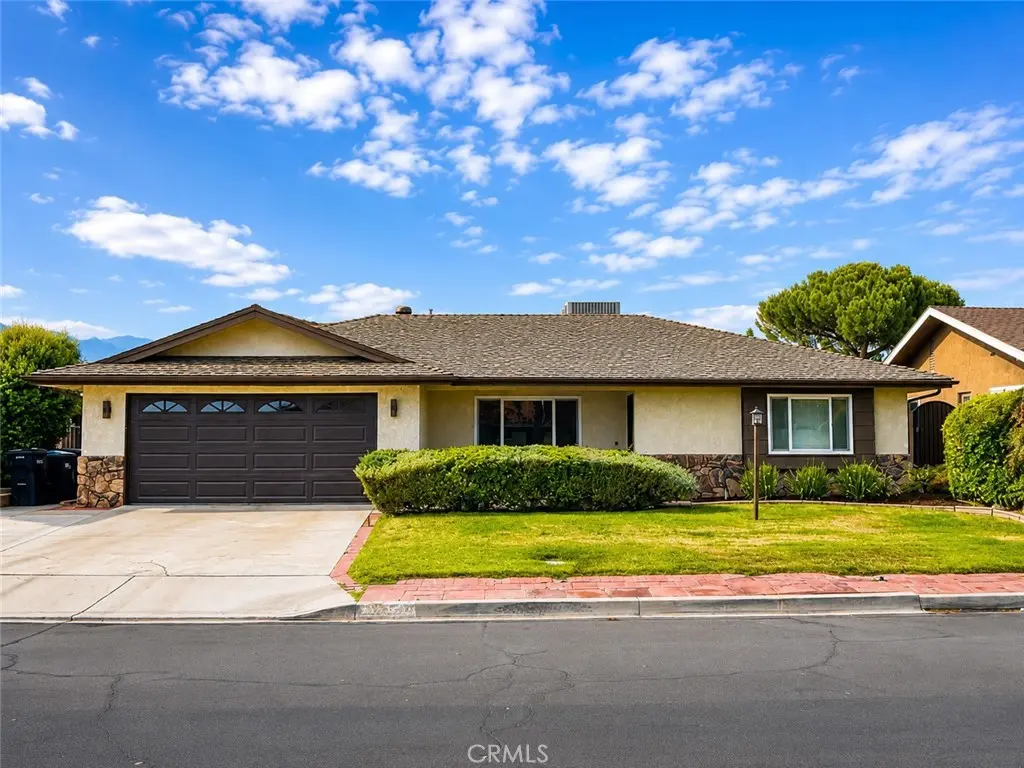 Single Family Residence for sale at 25436 Auld, Hemet, CA featuring 4 beds and 2 baths