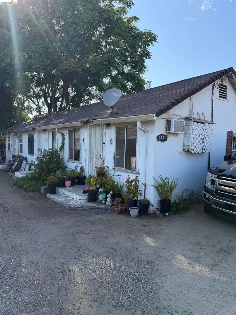 Triplex for sale at 1441 Sierra Ln, Stockton, CA