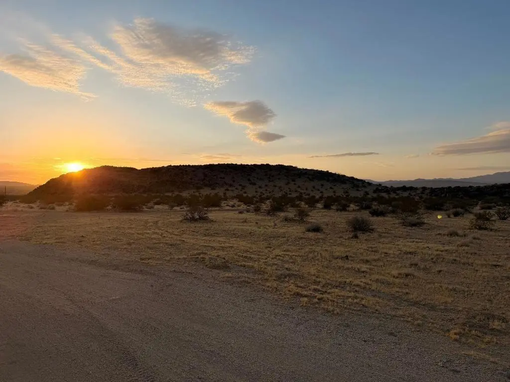11 Saddle Rock Way, Johnson Valley, CA — listing photo 1