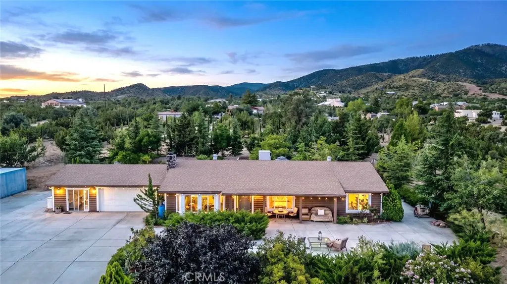 9224 Ponderosa Road, Pinon Hills, CA — listing photo 1