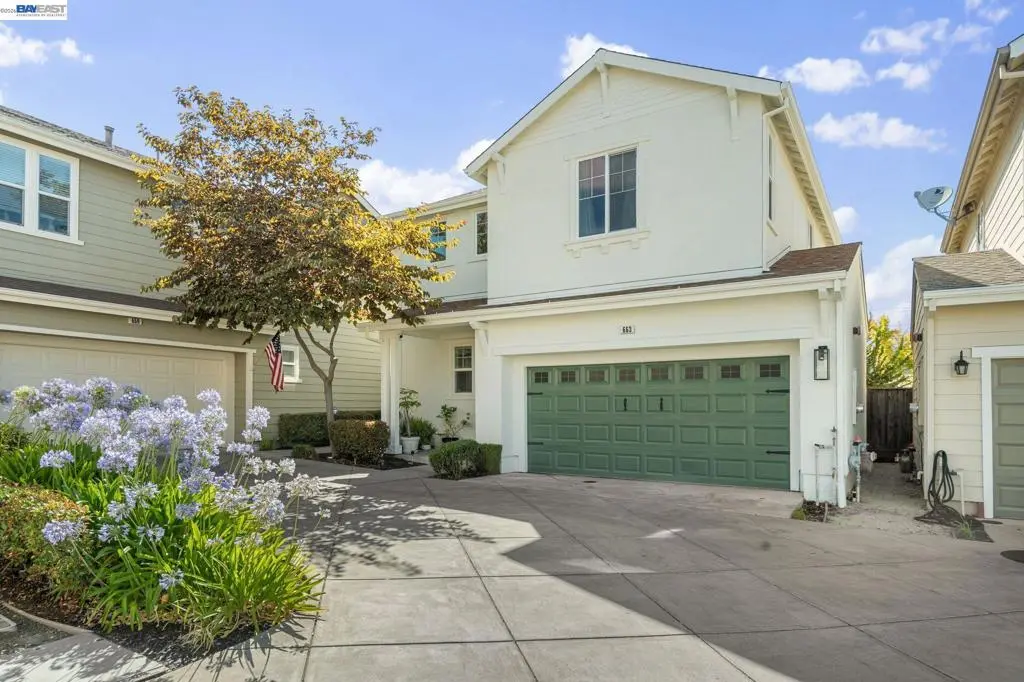 Single Family Residence for sale at 663 Falling Star Drive, Martinez, CA featuring 3 beds and 3 baths