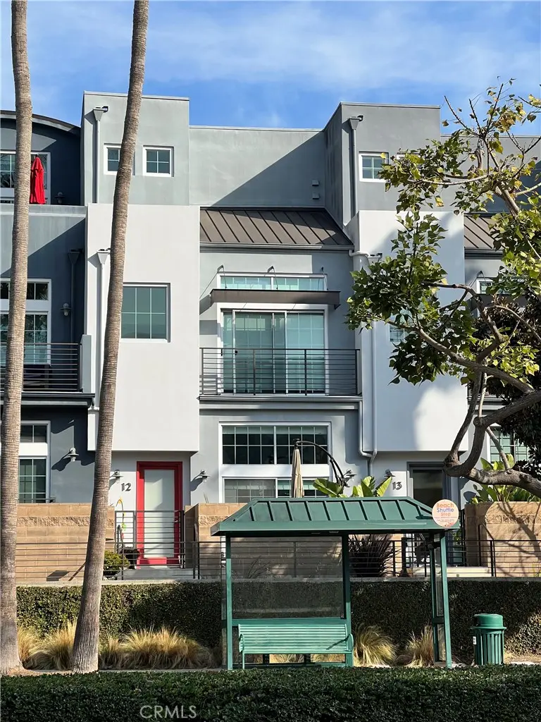 5400 Playa Vista Drive 12, Playa Vista, CA — listing photo 1