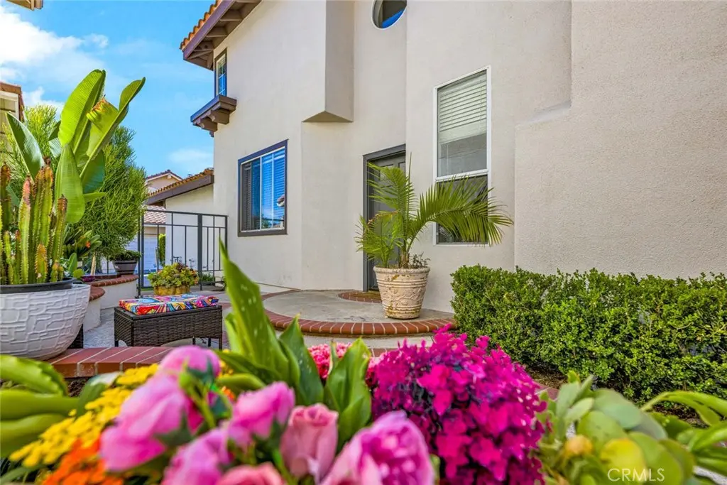 7 Via Encanto, Rancho Santa Margarita, CA — listing photo 1
