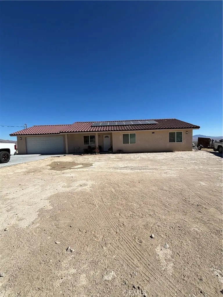 32206 Sapphire Rd, Lucerne Valley, CA — listing photo 1