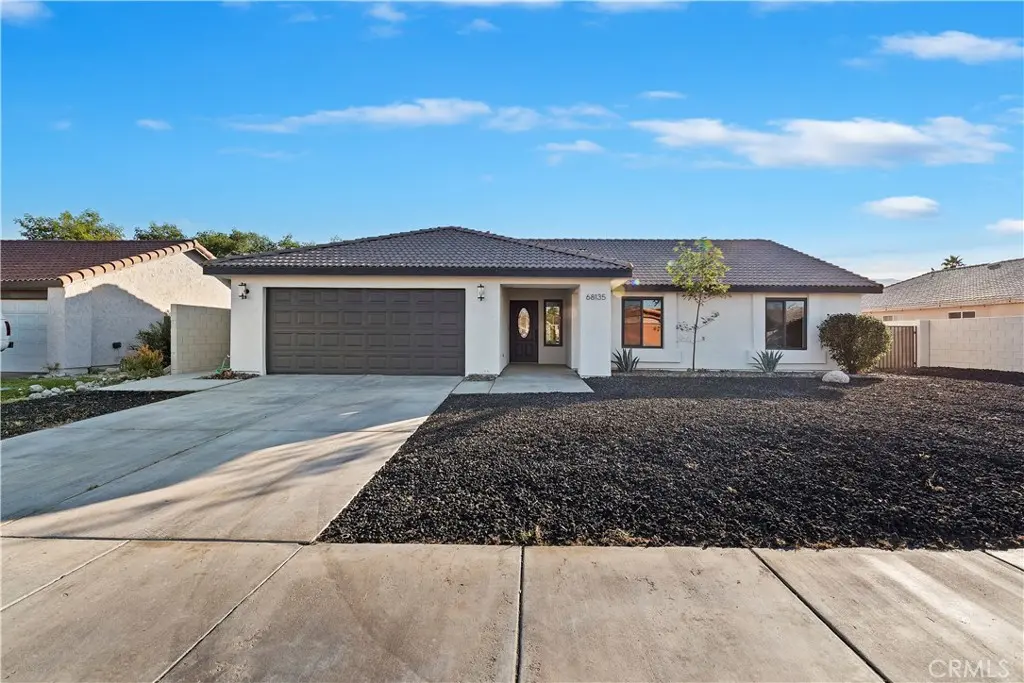 Residential Lease for rent at 68135 Encinitas, Cathedral City, Riverside County, CA featuring 3 beds and 2 baths