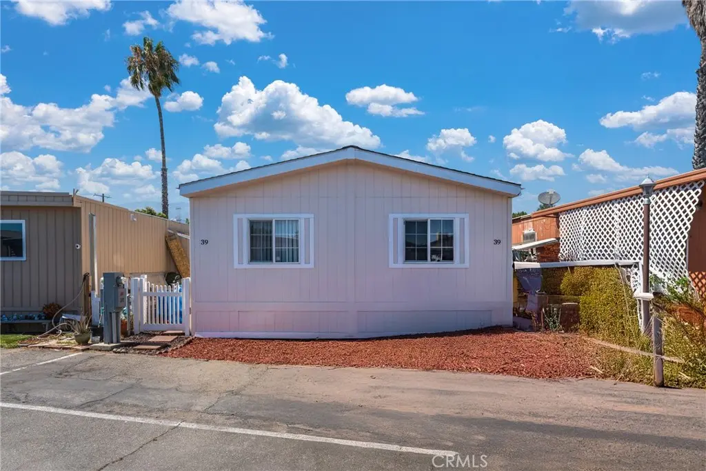 8221 Ilex Street 39, Fontana, CA — listing photo 1