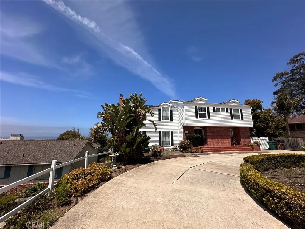 Single Family Residence for sale at 285 Bradley, Morro Bay, CA featuring 5 beds and 4 baths