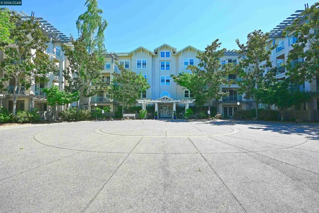 1840 Tice Creek Dr 2345, Walnut Creek, CA — listing photo 1