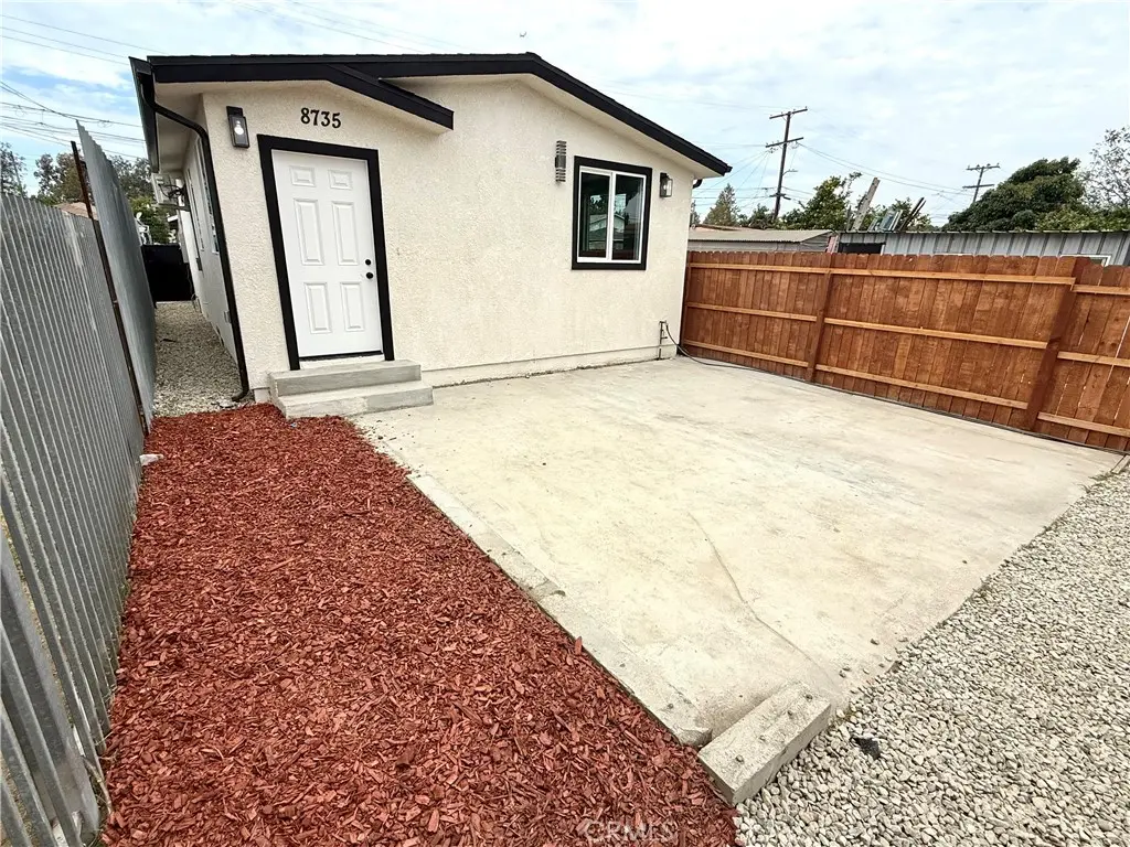 Single Family Residence for sale at 8735 Beach, Los Angeles, CA featuring 3 beds and 1 bath