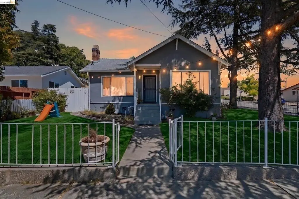 Single Family Residence for sale at 416 Maple Avenue, Vallejo, CA featuring 3 beds and 2 baths