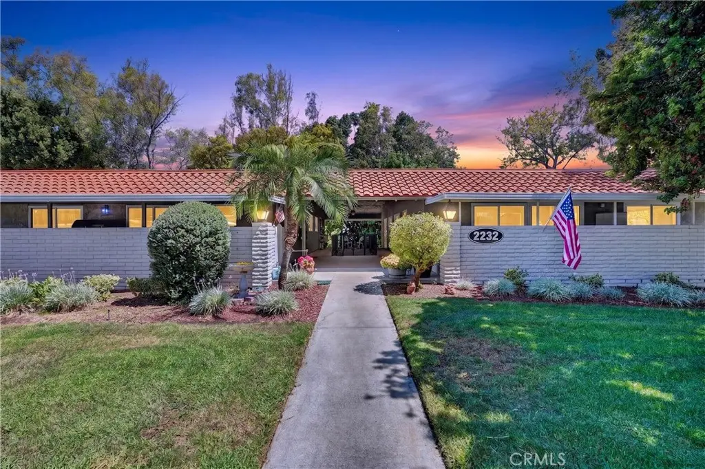 2232 Via Puerta A, Laguna Woods, CA — listing photo 1