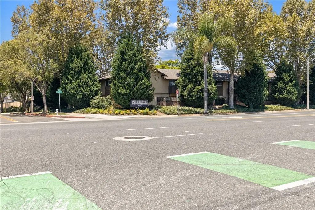 3050 S Bristol 4C, Santa Ana, CA — listing photo 1