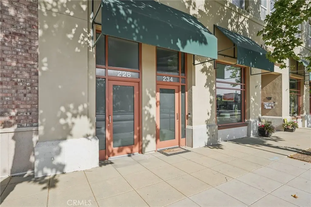 228 S San Dimas Avenue, San Dimas, CA — listing photo 1