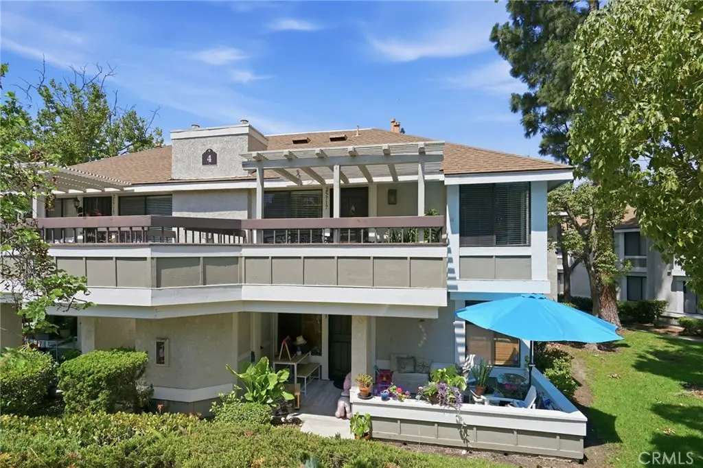 Condominium for sale at 25717 Sycamore Pointe, Lake Forest, CA featuring 1 bed and 1 bath