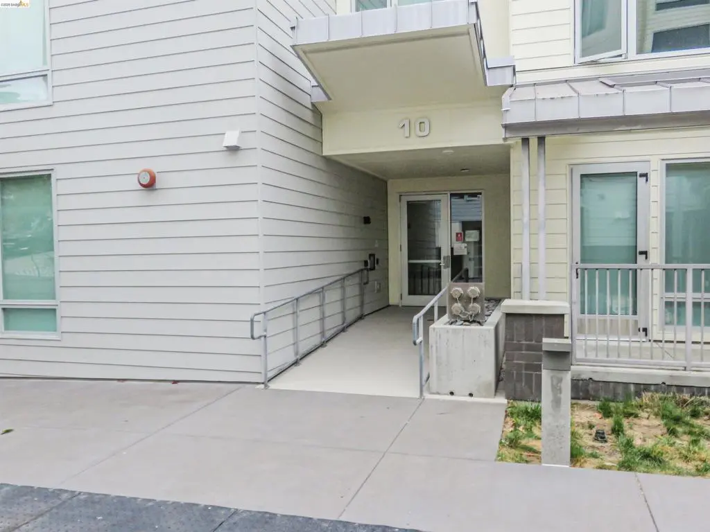 Condominium for sale at 10 Innes Ct 307, San Francisco, CA featuring 1 bed and 1 bath