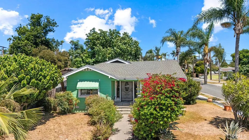 405 W Mcfadden, Santa Ana, CA — listing photo 1