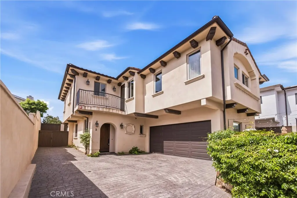 Residential Lease for rent at 1918 Harriman Lane, Redondo Beach, Los Angeles County, CA featuring 4 beds and 4 baths