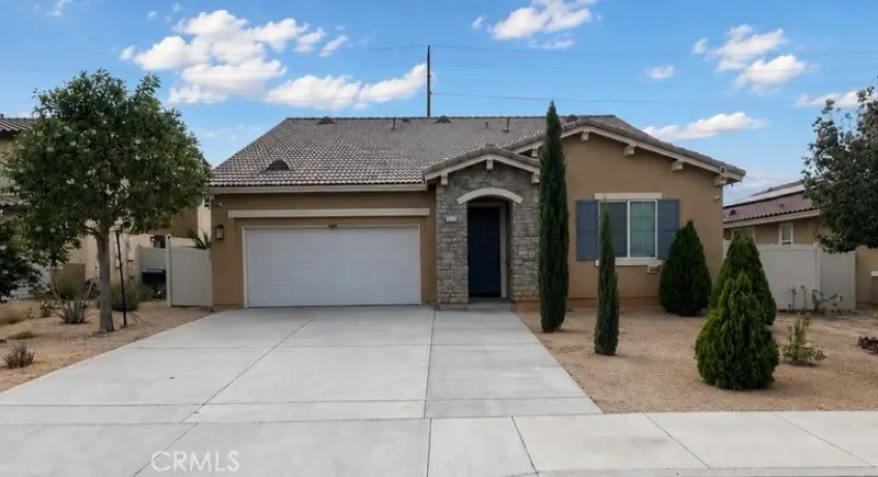 37779 Nova Ave, Palmdale, CA — listing photo 1
