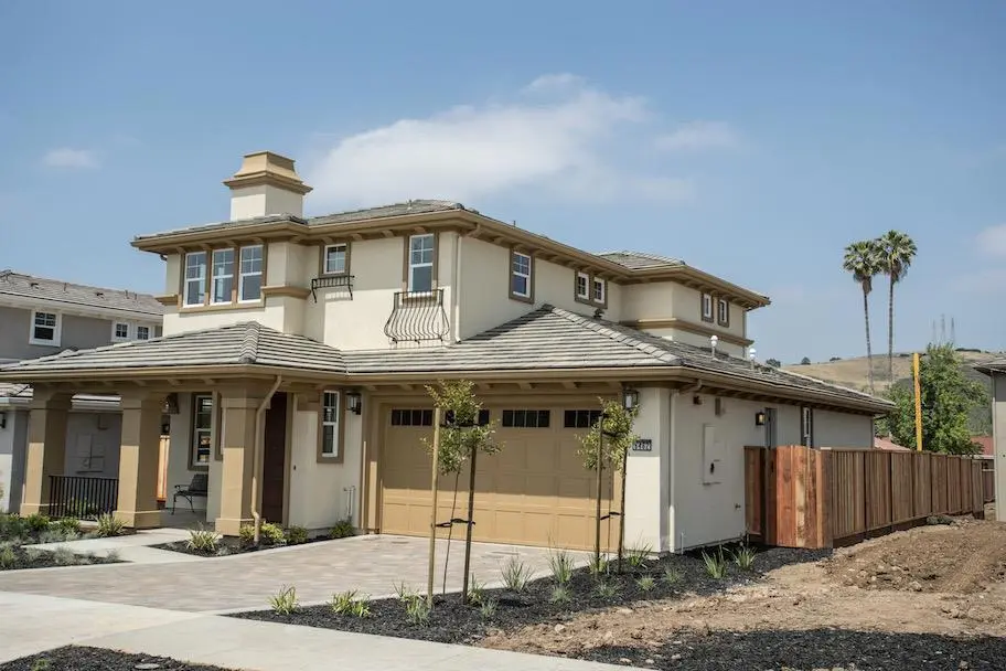 Residential Lease for rent at 6462 Almaden Road, San Jose, CA featuring 4 beds and 4 baths