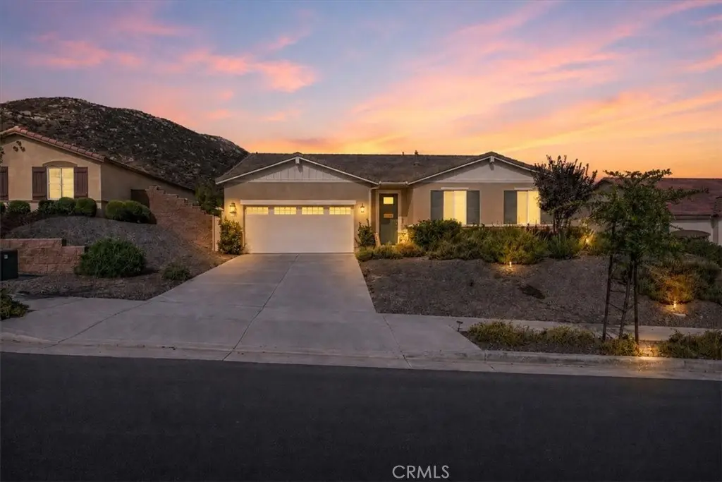 29689 Pathfinder Court, Winchester, CA — listing photo 1