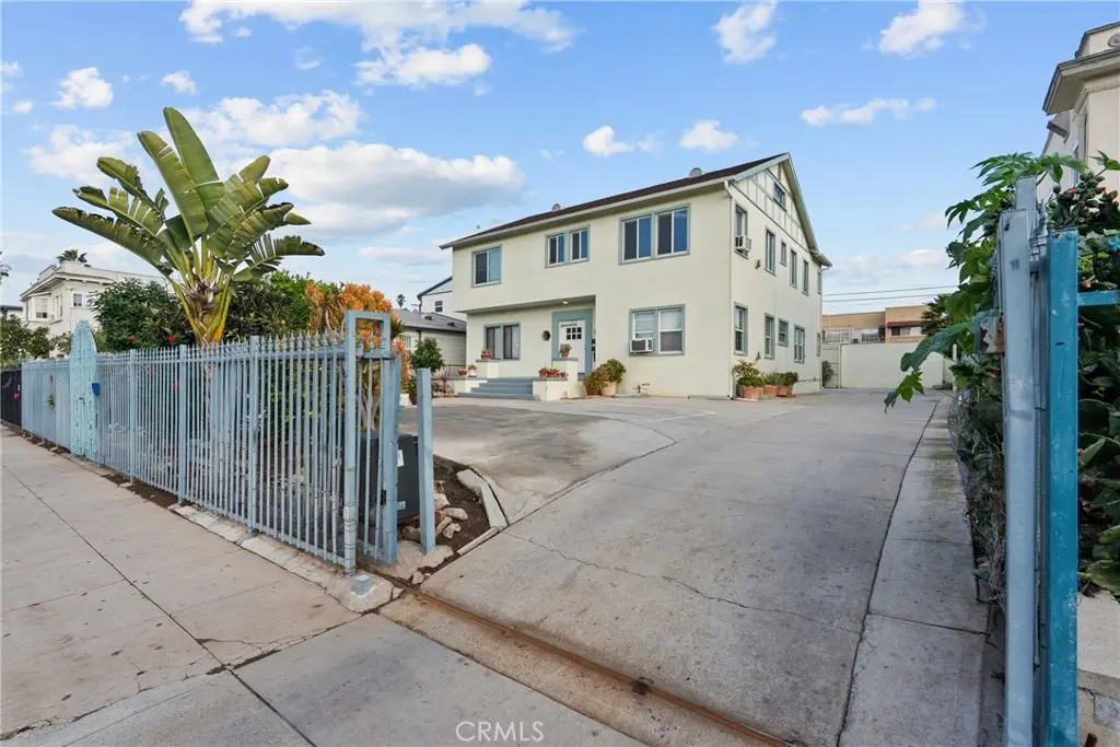 Quadruplex for sale at 1322 Van Ness Street, Los Angeles, CA