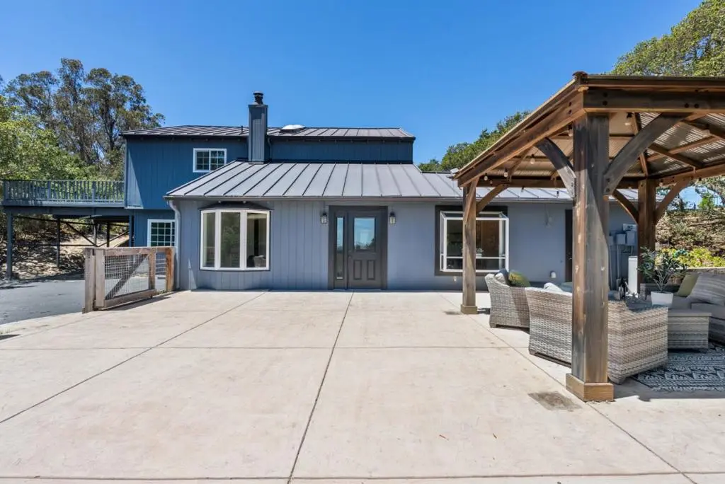 620 Hidden Valley Road, Royal Oaks, CA — listing photo 1
